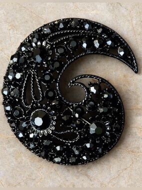 Vintage Paisley Black Rhinestone and Metal Brooch